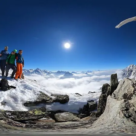 La Cachette .. Lejlighed *